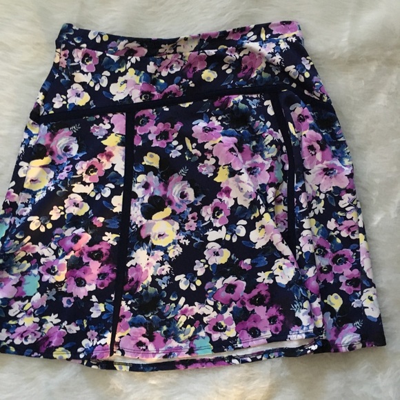 NY Collection Dresses & Skirts - NY Collection Size XL Floral Pattern Skirt